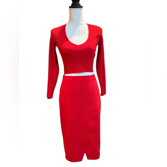 Happily grey classic two piece feminine red crop sweater midi skirt Bodycon set - Picture 2 of 16